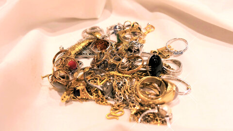 宝飾品の買取り